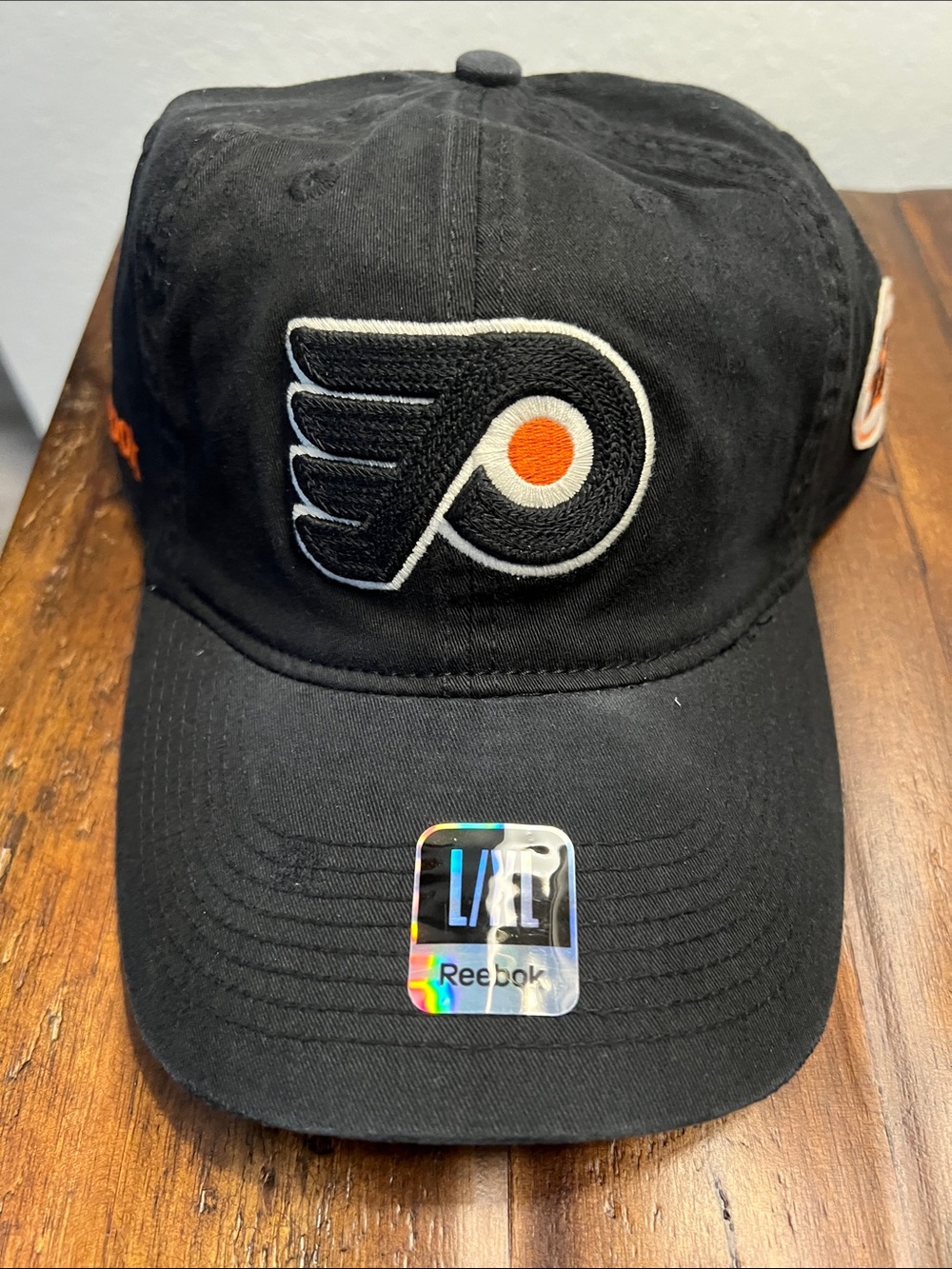 Reebok Philadelphia Flyers Black & Orange Logo Cap